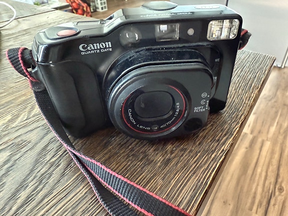 Canon Top Twin 35mm filmikamera musta