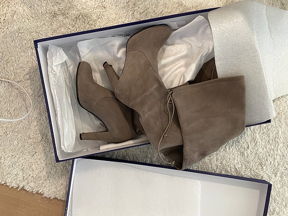Stuart Weitzman beiget ylipolven saappaat Highland Topo Suede  6.5/37