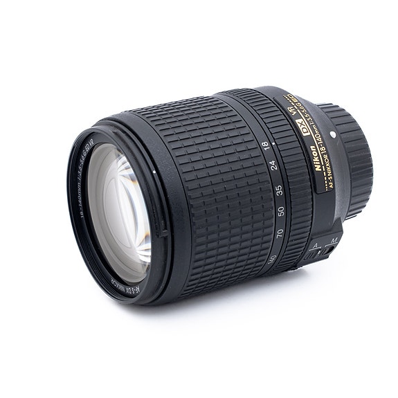 Nikon AF-S Nikkor 18-140mm f/3.5-5.6 G DX VR – Käytetty