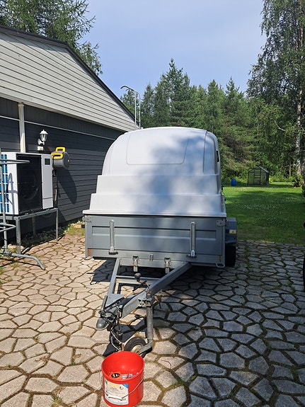 Respo peräkärry kuomulla