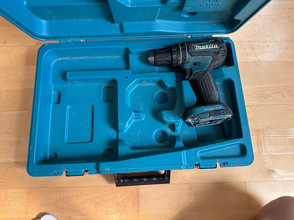 Makita DHP485 LXT 18V akkuiskuporakone + salkku