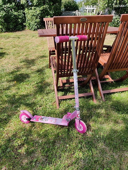 Hello Kitty lasten potkulauta