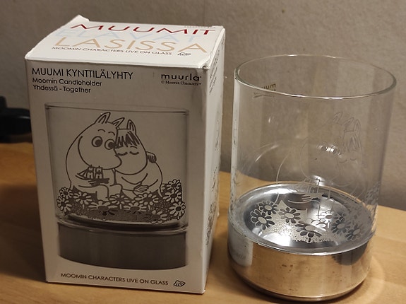 Muumi Muurla kynttilälyhty. Uusi. Muumit elävät lasissa. Moomin. Yhdessä