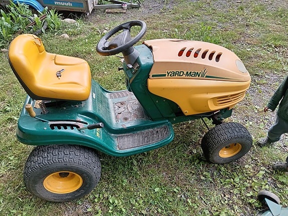 Yard-Man ajoleikkuri ruohonleikkuri