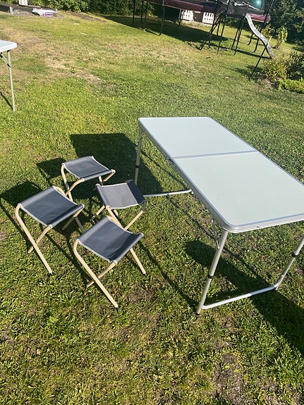 Caravan pöytä ja penkit lasten koko