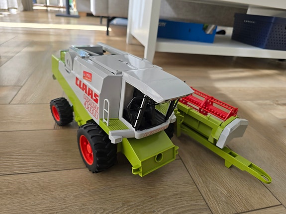 Bruder Claas leikkuupuimuri lelu