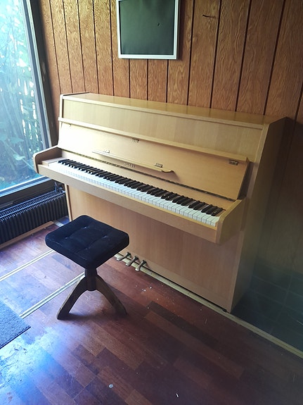 Hellas piano