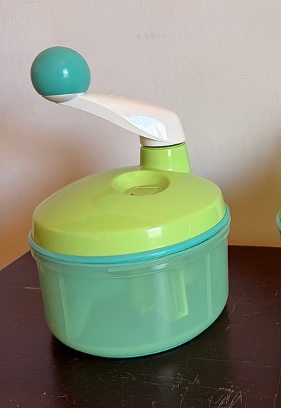 Tupperware Quick Chef monitoimileikkuri