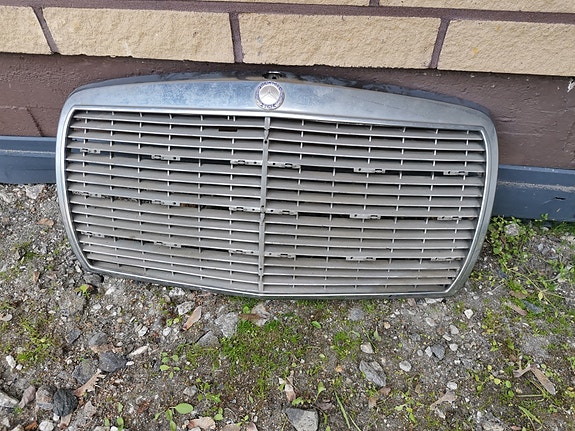 Mercedes W123 maski