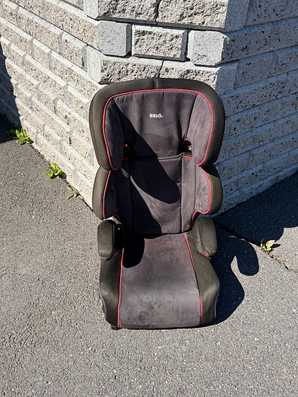 BRIO  turvaistuin koko 15-36kg
