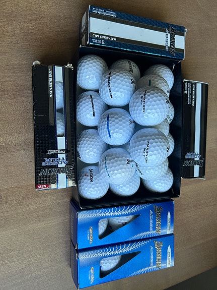 M Srixon golf palloja
