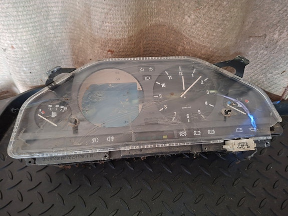 e30 mittaristo