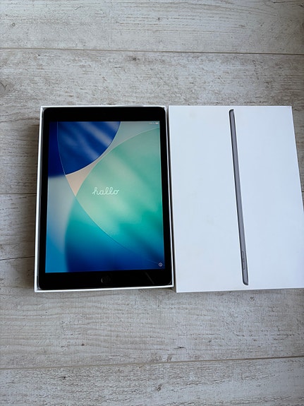 Apple iPad tabletti 64 GB (gen 9)