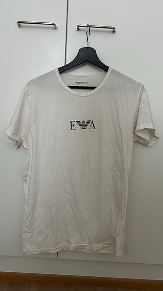 Armani EA T-paita L valkoinen miehille