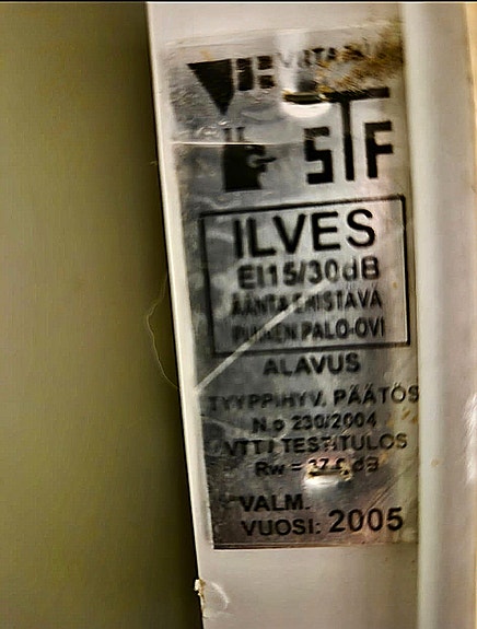 Ilves palo-ovia, EI15 / 30 dB (lukolla)