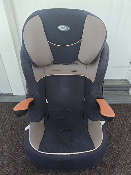 Turvaistuin 36 kg musta/beige