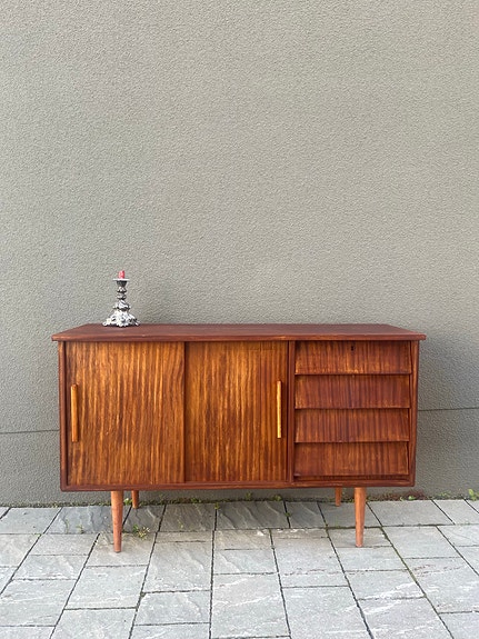 60-luvun Teak lipasto