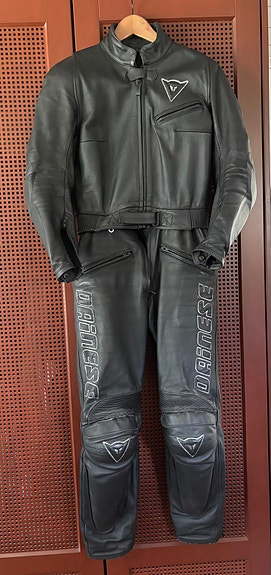 Dainese naisten nahkainen ajoasu koko 42/S