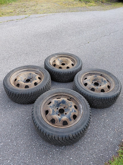 Talvirenkaat 205/55R16