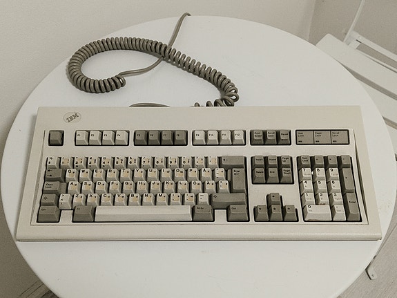 IBM mekaaninen näppäimistö PS/2