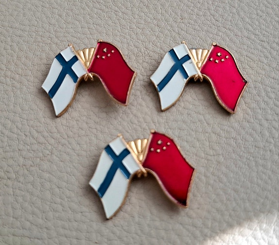 Suomi Kiina rintamerkit