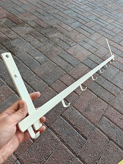 110cm leveä naulakko