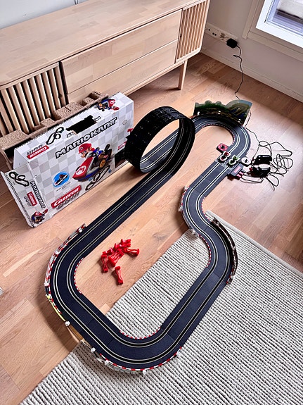 Super Mario autorata Mario Kart Carrera