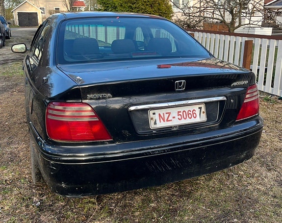 Honda accord takavalot