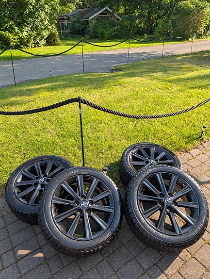 Alkuperäiset Toyota 17" laatuvanteet