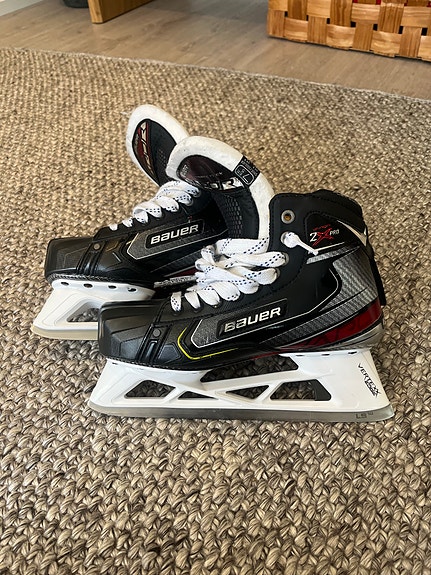 Bauer maalivahdin luistimet koko 7.5 FIT EE