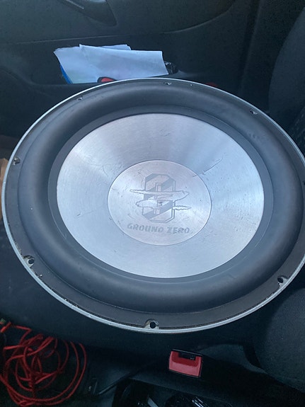 Ground Zero GZHW 38X 15" subwoofer