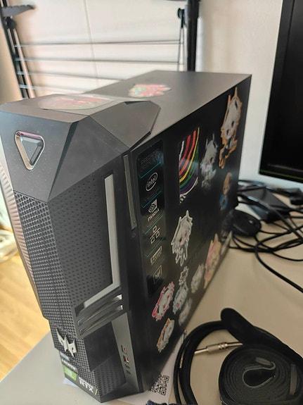 🎮 Gaming PC + 144Hz G-SYNC Monitor + Woojer Edge Vest