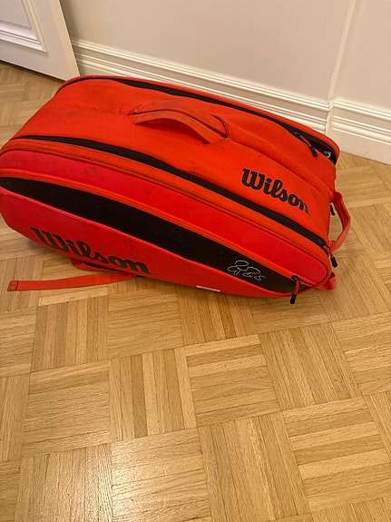 Wilson tennismaila- ja varustelaukku punainen