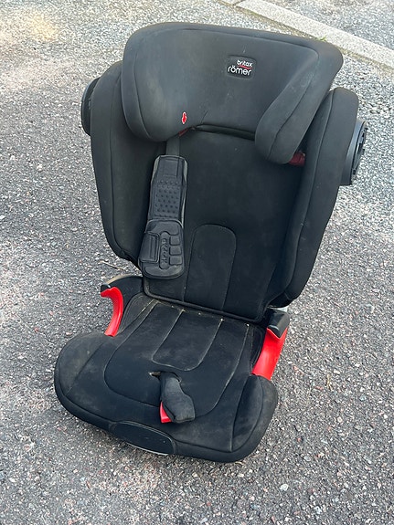Britax Römer turvavyöistuin musta