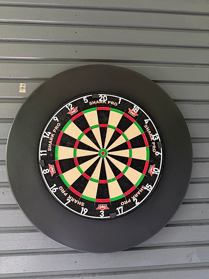 Darts taulu + surround