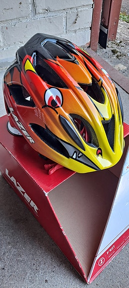 Lazer P’Nut Dragon Fire lasten pyöräilykypärä 46–50 cm