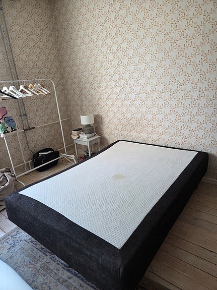 Sänky 140 cm x 200 cm