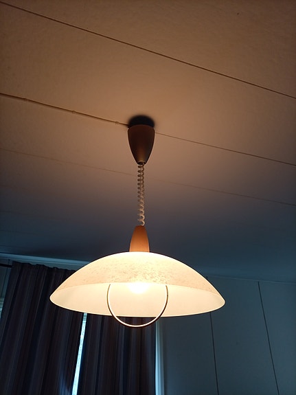 Säädettävä lamppu