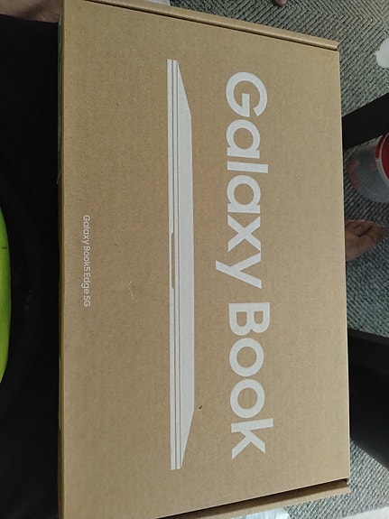 Samsung Galaxy Book5 edge 5g snapdragon prosessori  kannettava.