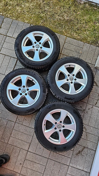16" VW/Skoda vanteet hyvin nastarenkain
