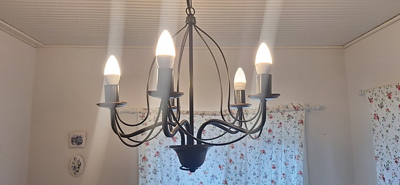 Kattokruunu 5 led poltinta