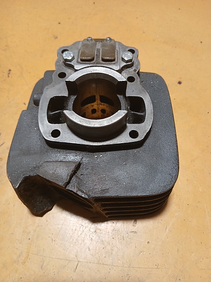 Mopo sylinteri 50cc huilukuitu läpillä