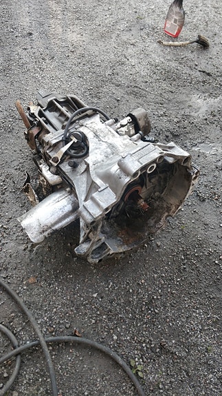 Audi A4 B5 vaihdelaatikko
