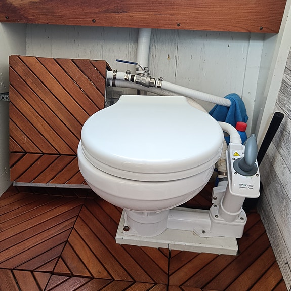 Veneen WC järjestelmä