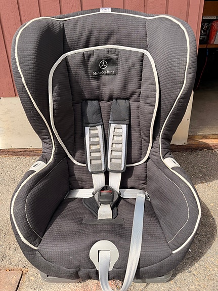Mercedes-Benz Britax Römer Duo turvaistuin 9-18 kg musta