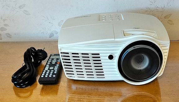 Optoma HD50 FullHD videoprojektori