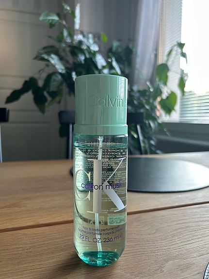 Calvin Klein Cotton Musk Silk hair & body mist 236 ml