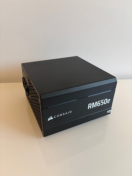 Corsair RM650e virtalähde (2025)