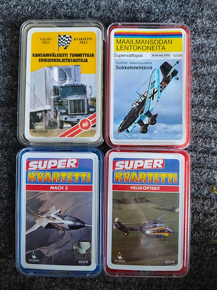 Super Kvartetti peli- ja korttipakat ajoneuvoaiheilla