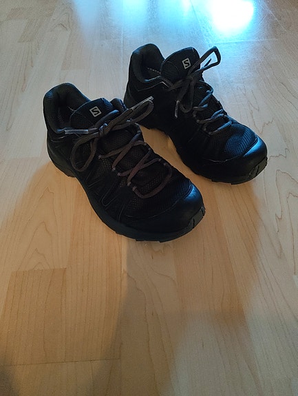 Salomon Gore -tex lenkkarit